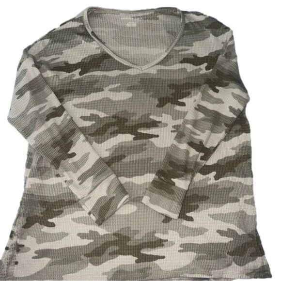 American Eagle long‎ sleeve camo shirt! - Picture 1 of 4